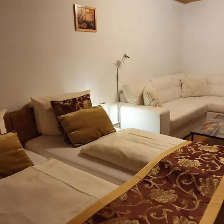 Apartman Lane Tiny Homes, Nahe Messe