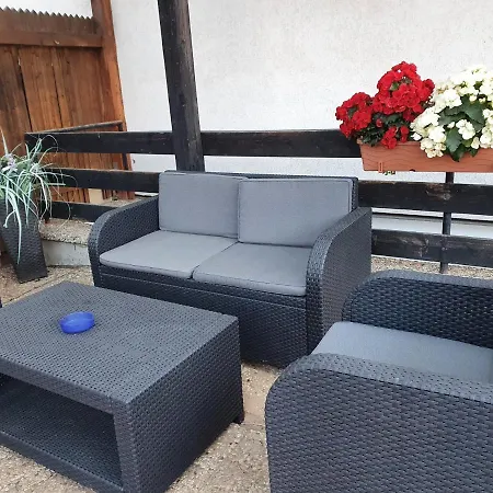 Lane Tiny Homes, Nahe Messe *