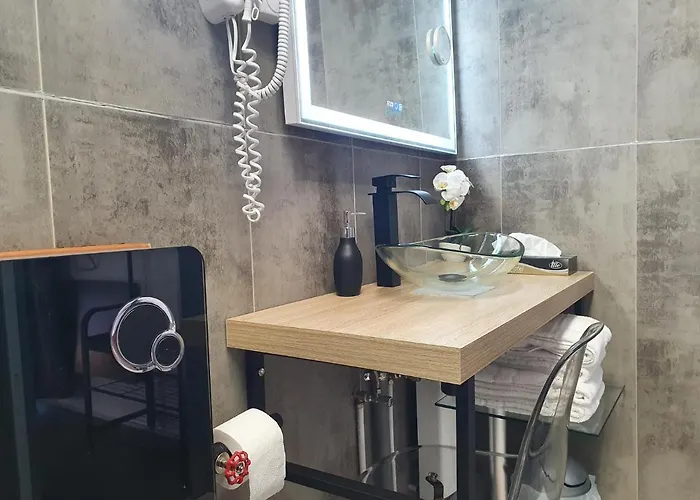 Lane Tiny Homes, Nahe Messe Апартаменты *