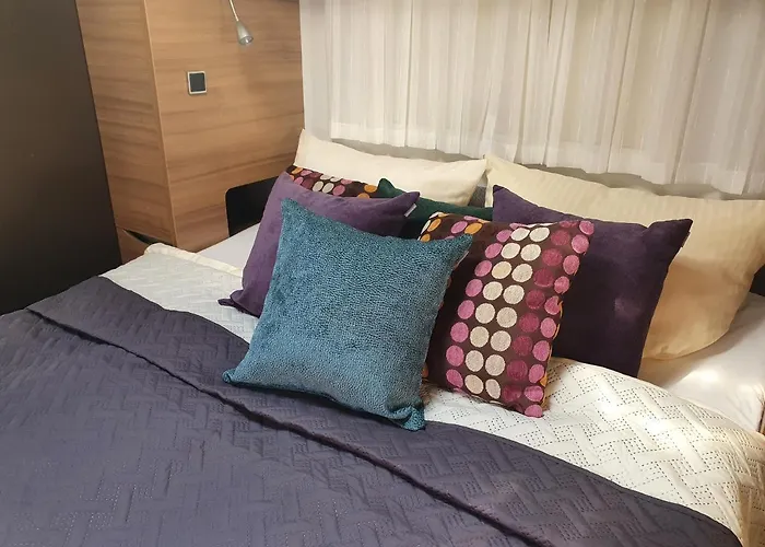 Lane Tiny Homes, Nahe Messe Апартаменты