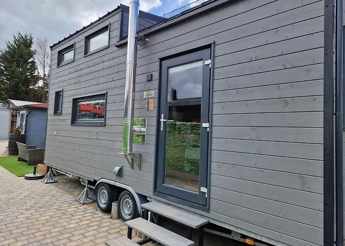 Lane Tiny Homes, Nahe Messe *